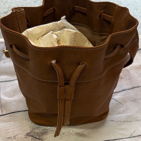 Sseko Handbags - Sseko Tan Leather Drawstring Shoulder Bag